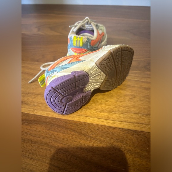 Cutest Zara Toddler Sneakers - Picture 6 of 6